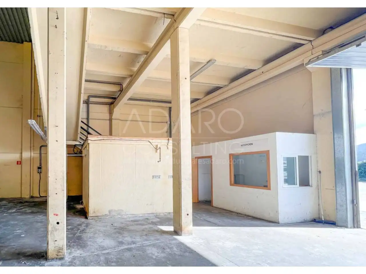 Nave industrial en venta en Alcalá de Henares con Alarma