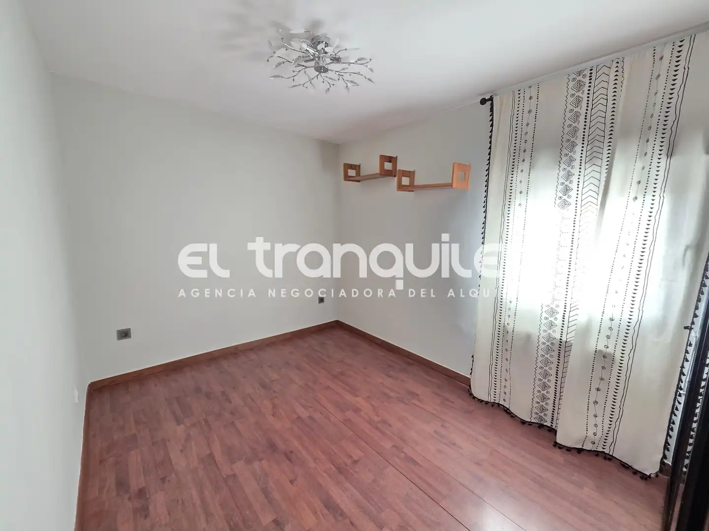 Habitación de Piso de alquiler en  Madrid Capital con Aire acondicionado y Lavadora