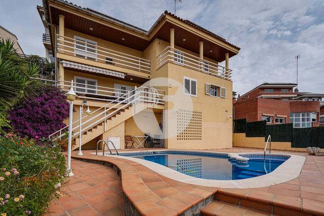 Casa-chalet en Venta en Torrent Ballester
