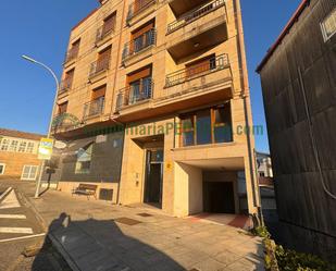 Vista exterior de Apartament en venda en Poio amb Calefacció i Terrassa
