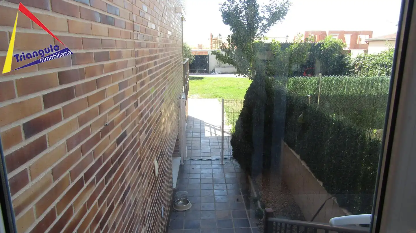 Jardí de Casa adosada en venda en Encinillas amb Calefacció, Jardí privat i Terrassa