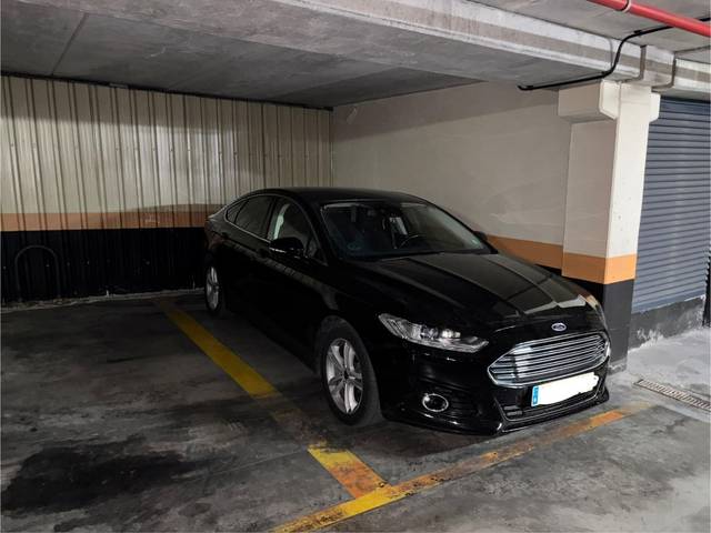 Garaje en Alquiler en Calle de Uruguay, 13 en La Espinilla - Parque Blanco