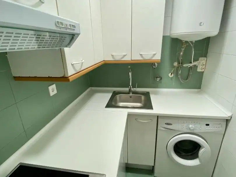 Küche von Wohnung zum Verkauf in  Madrid Capital mit Klimaanlage