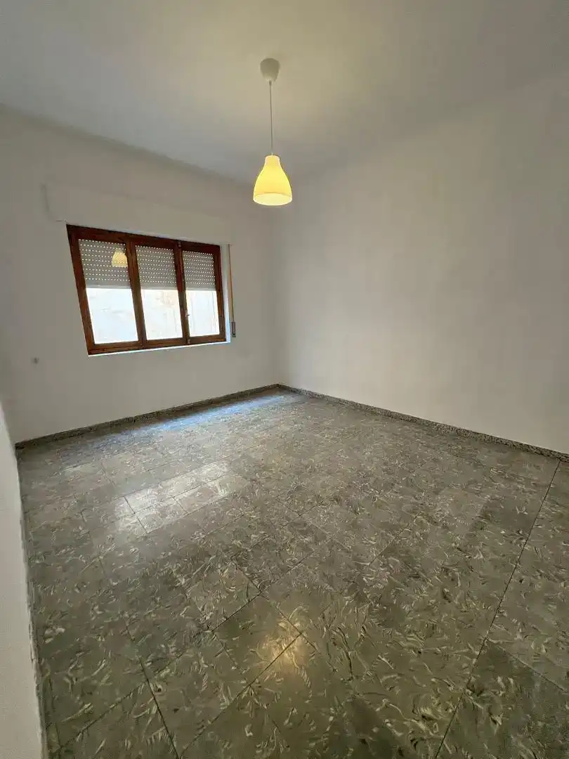Wohnung zur Miete in Monóvar  / Monòver mit Balkon