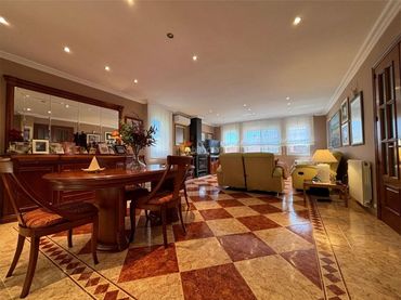 Casa amb jardí en venda a Carrer de Lluís Millet 22