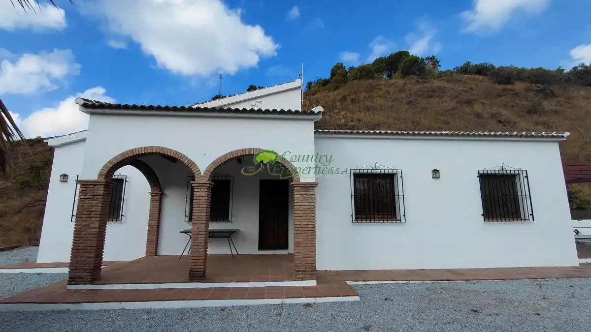 Finca rústica en venda a Árchez