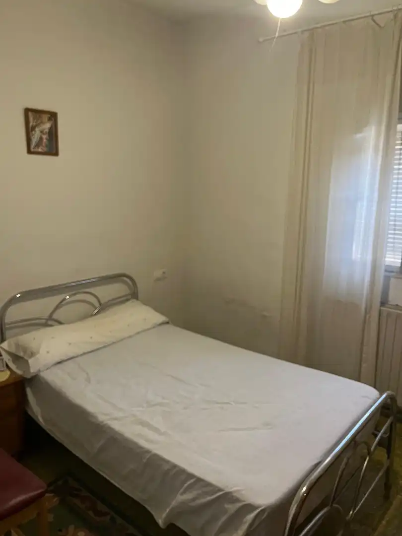 Habitación de Casa o chalet en venta en Toledo con Jardín privado, Trastero y Amueblado
