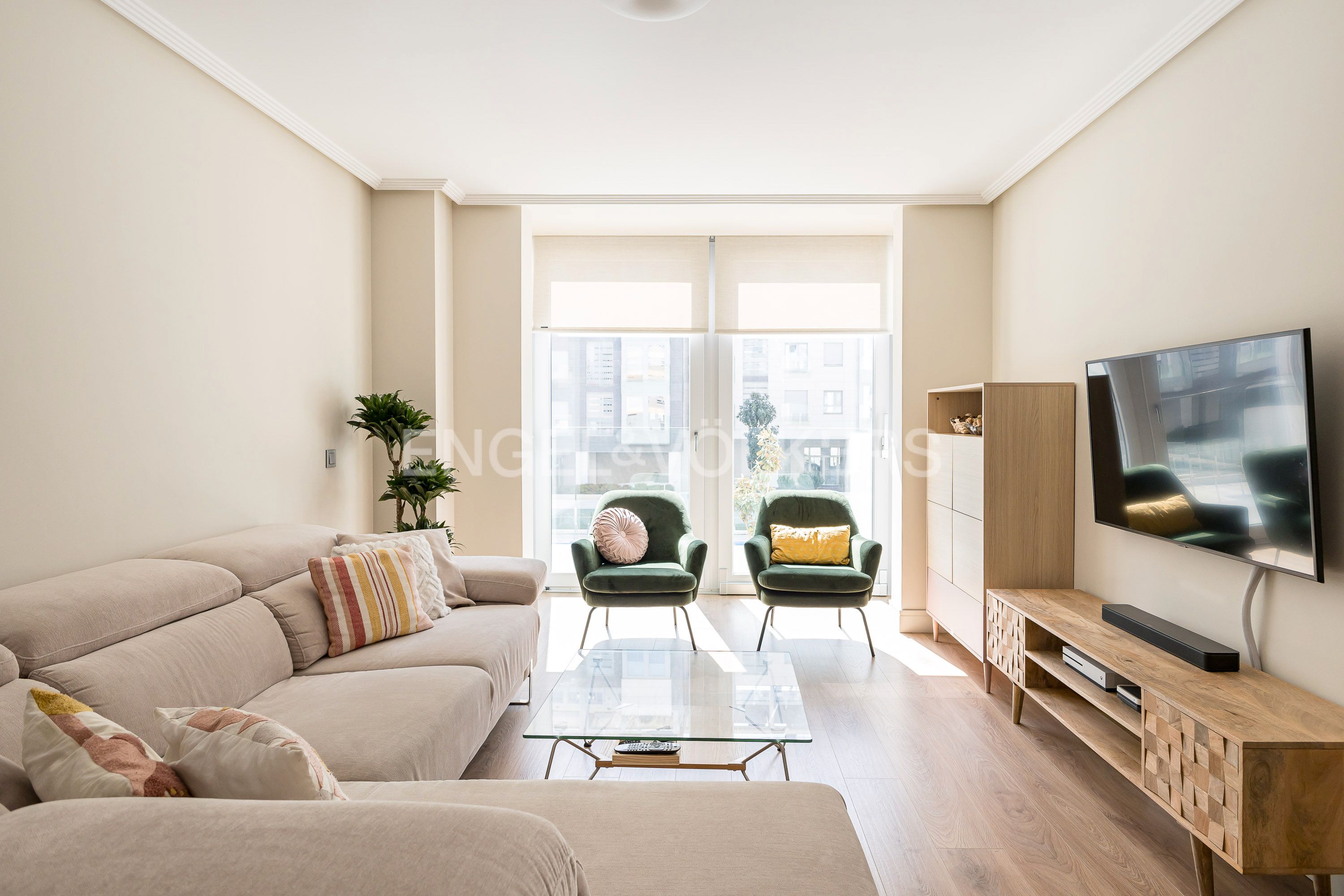 Sala d'estar de Apartament en venda en  Madrid Capital amb Aire condicionat, Calefacció i Traster