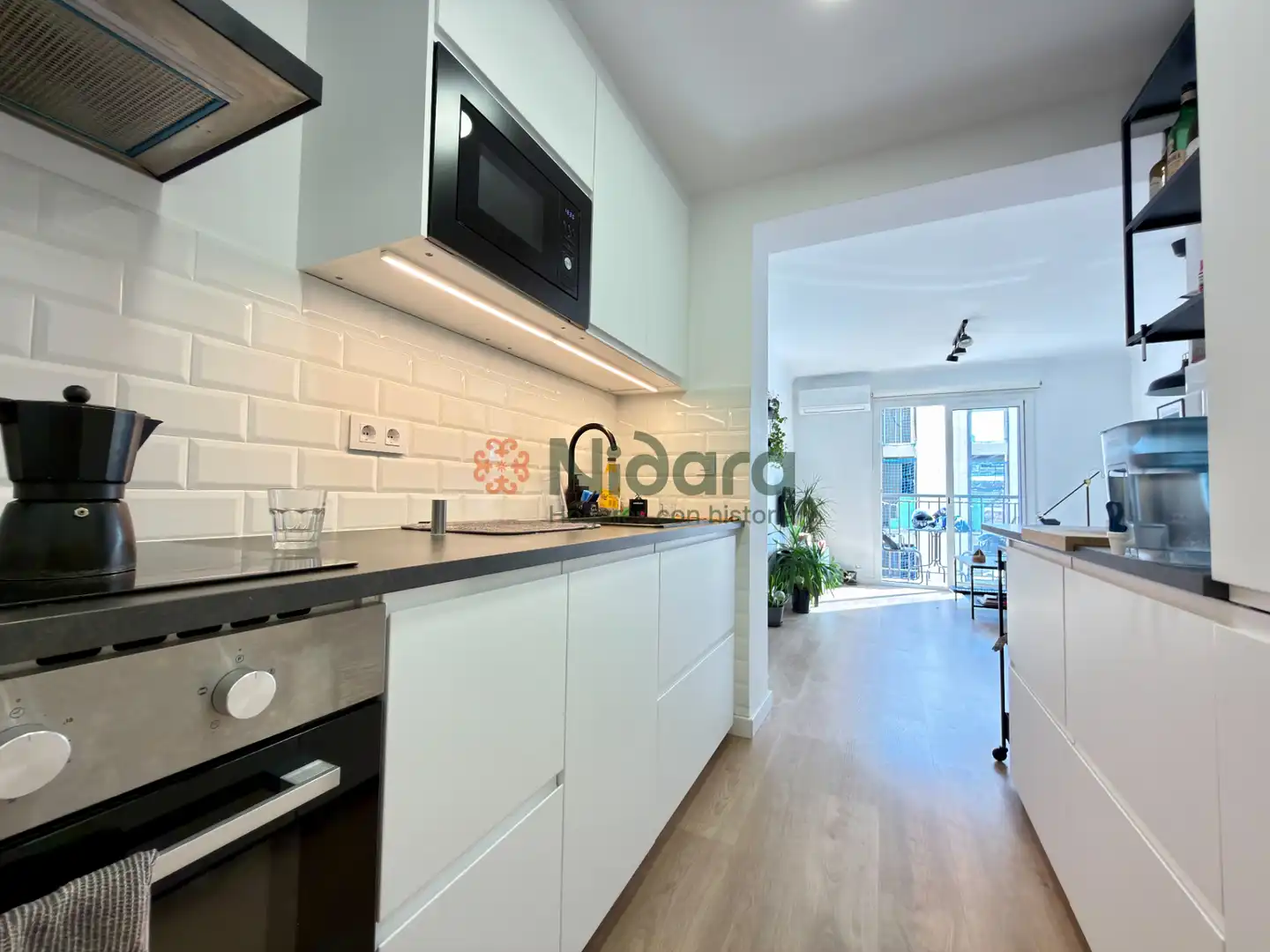 Kitchen of Flat for sale in Barcelona  with Air Conditioner, Heating and Parquet flooring