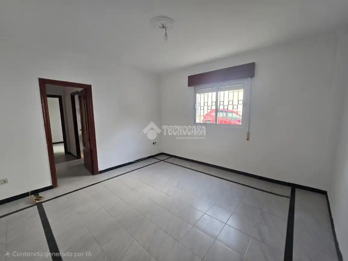 Casa adosada en venta en Morón de la Frontera