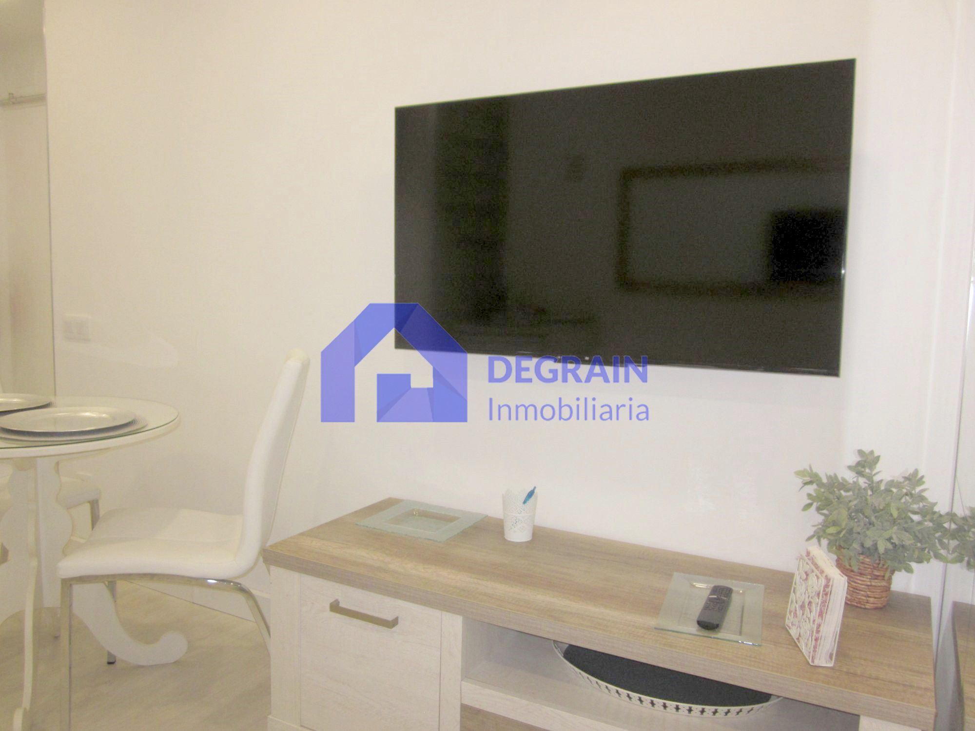 Bedroom of Apartment to rent in Oviedo   with Heating, Furnished and Washing machine