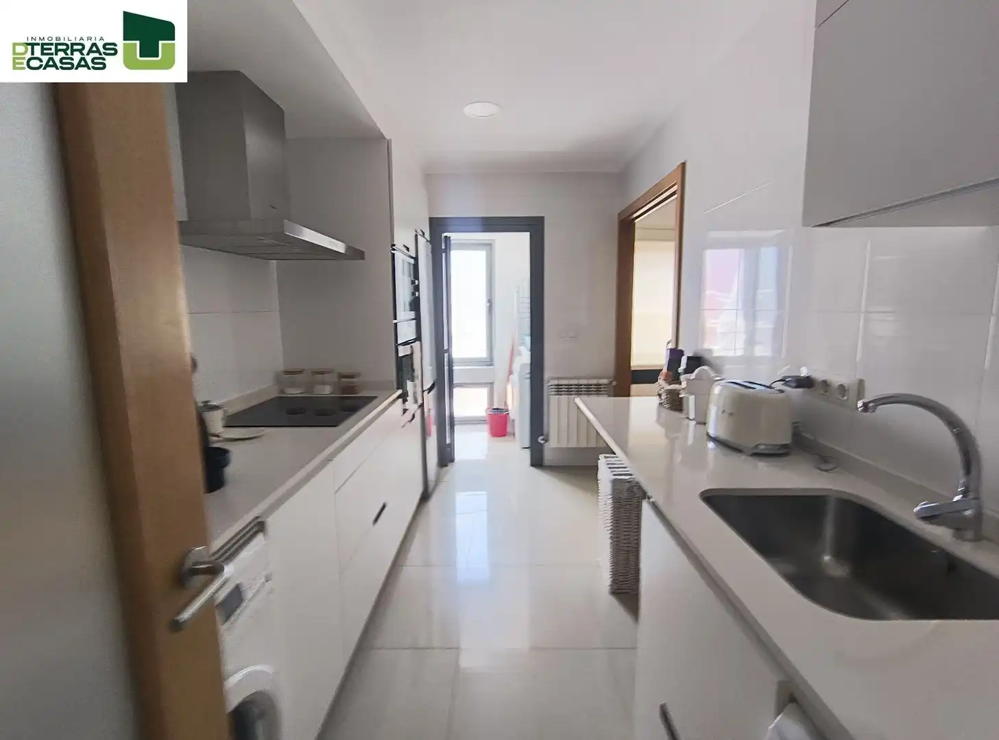 Kitchen of Flat for rent in Bueu  with Air Conditioner, Heating and Furnished
