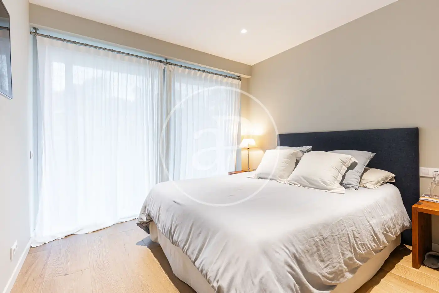 Bedroom of Flat for sale in Sant Cugat del Vallès  with Air Conditioner, Heating and Private garden