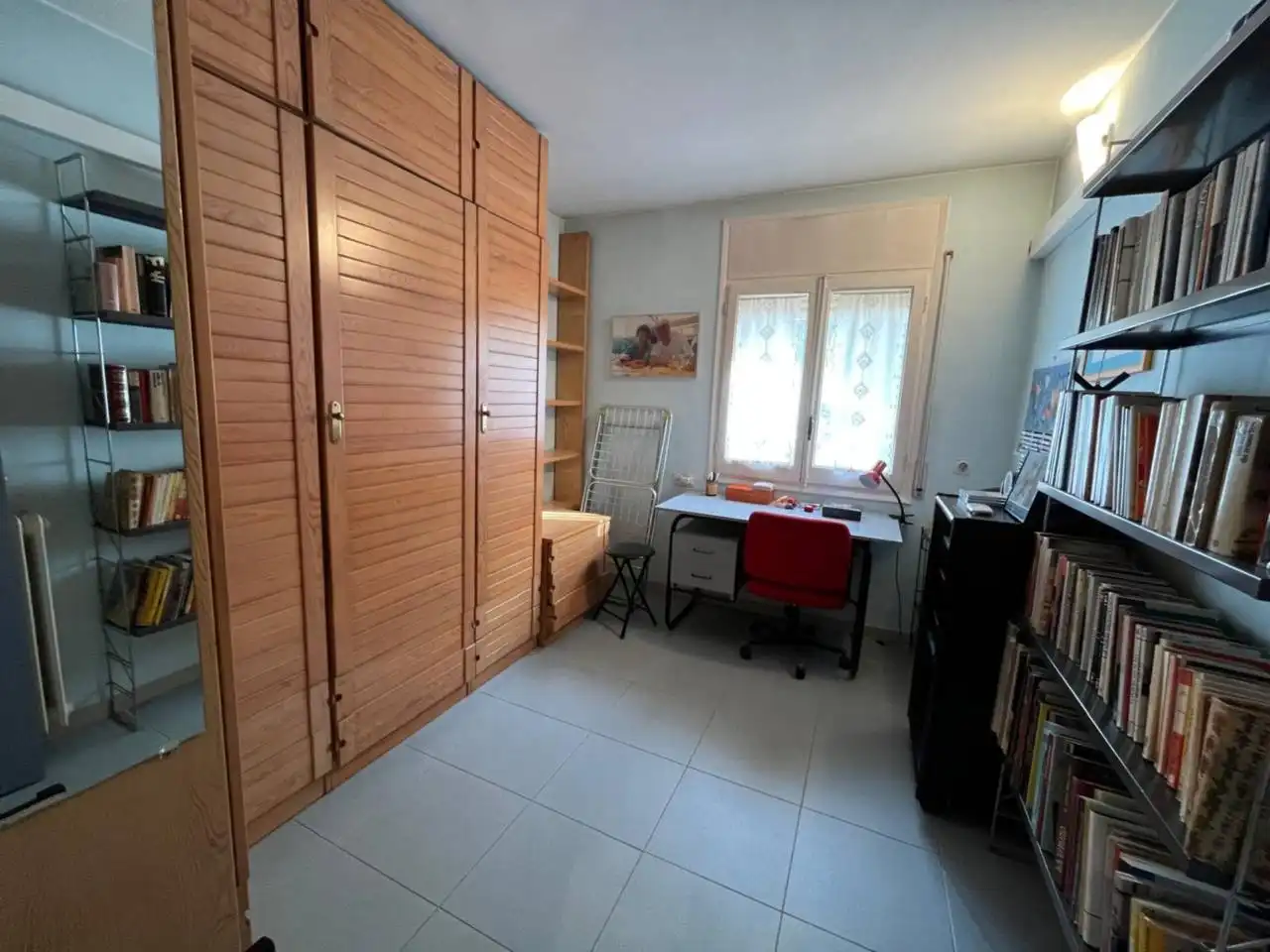 Habitación de Casa o chalet en venta en Girona con Aire acondicionado, Calefacción y Jardín privado