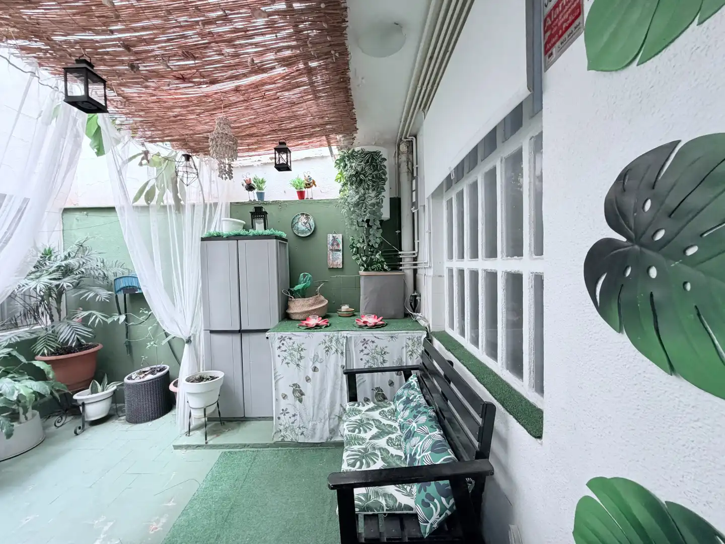 Terrasse von Wohnung zum Verkauf in L'Hospitalet de Llobregat mit Parkett, Terrasse und Möbliert