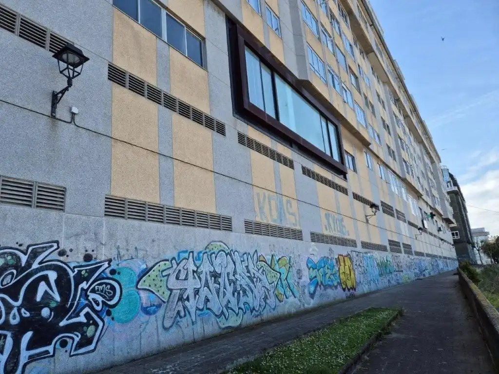 Vista exterior de Piso en venta en A Coruña Capital  con Calefacción