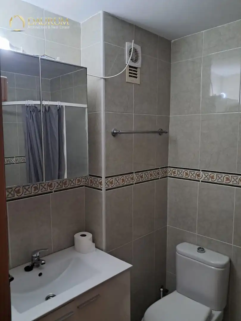 Baño de Piso en venta en Sueca con Aire acondicionado, Terraza y Amueblado
