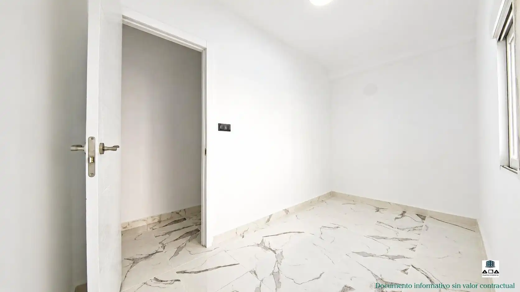 Ático en venta en Calle BERNAT GUILLEM D'ENTENÇA, El Puig