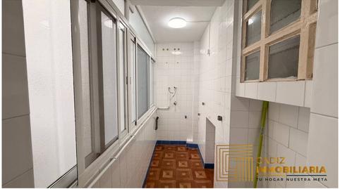 Foto 5 de Piso de alquiler en Astilleros - La Paz  - Loreto - El Corte Inglés, Cádiz