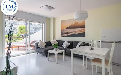 Living room of Loft for sale in Vilanova i la Geltrú  with Air Conditioner, Terrace and Storage room