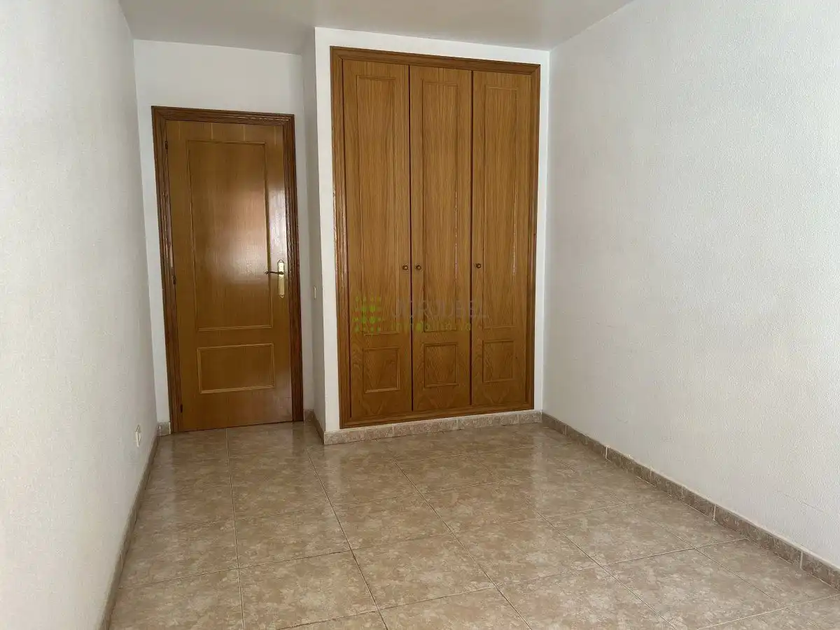 Piso en venta en Tarrega monteblanco, Ensanche - Parque del Oeste