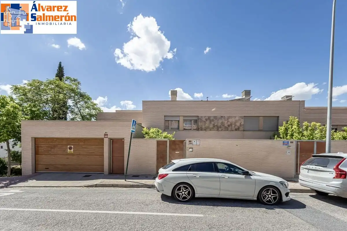 Exterior view of Detached homes for sale in Granada