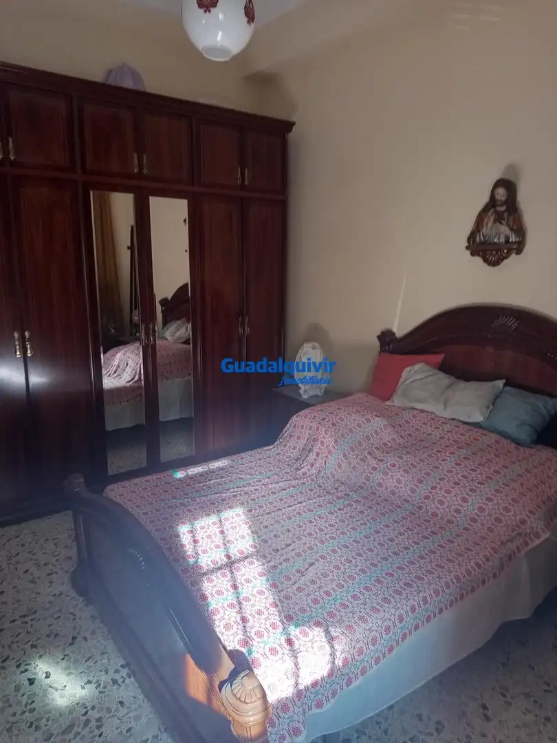 Dormitori de Casa o xalet en venda en Sevilla