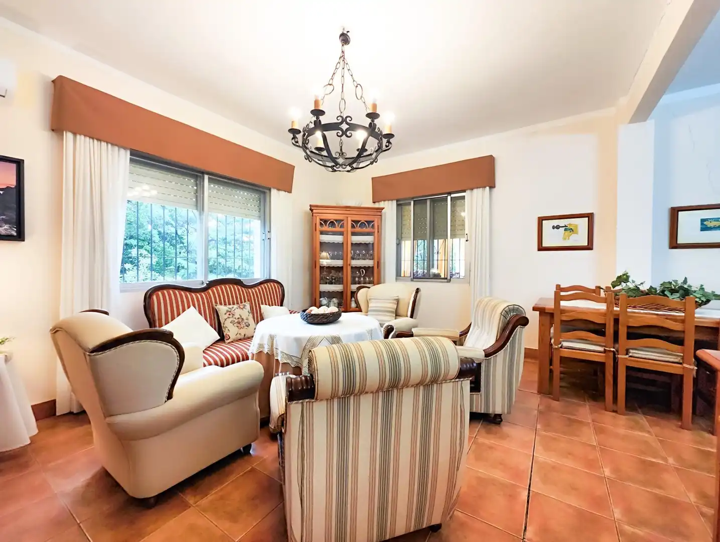 Sala d'estar de Casa o xalet en venda en Puertollano amb Aire condicionat, Calefacció i Jardí privat