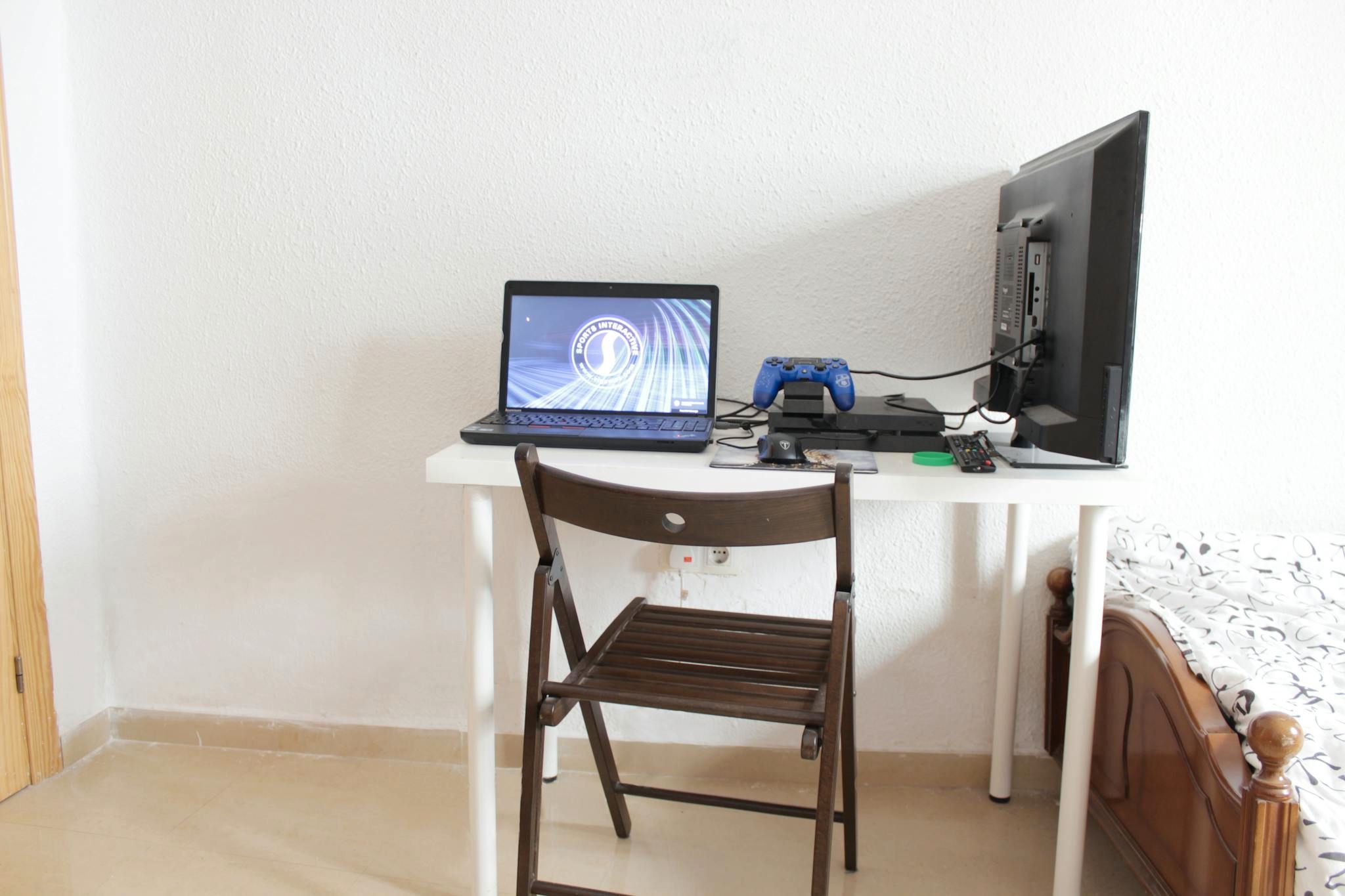 Vista exterior de Pis de lloguer en  Sevilla Capital amb Aire condicionat, Moblat i Rentadora