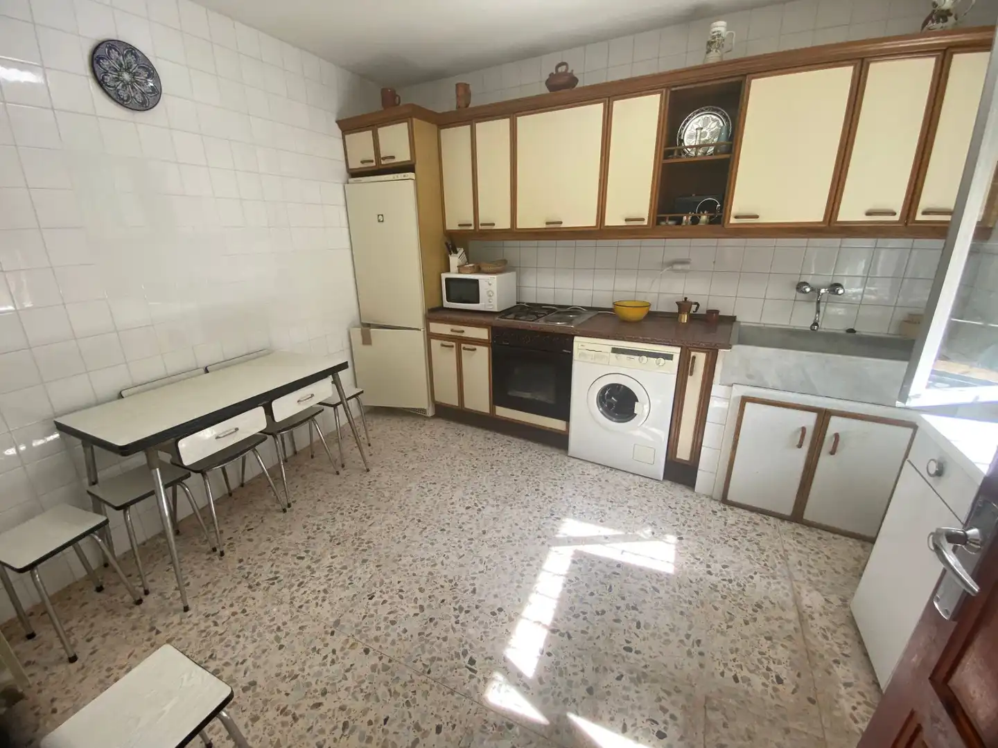 Cuina de Finca rústica en venda en Villafranca Montes de Oca amb Calefacció, Jardí privat i Traster