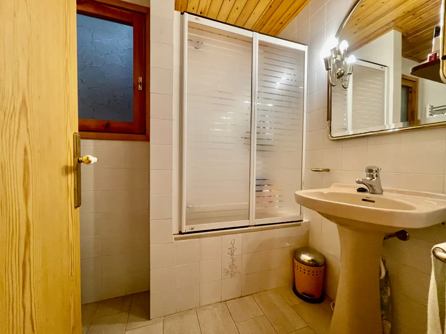 Baño de Casa o chalet en venta en Sant Pau de Segúries con Aire acondicionado, Jardín privado y Terraza