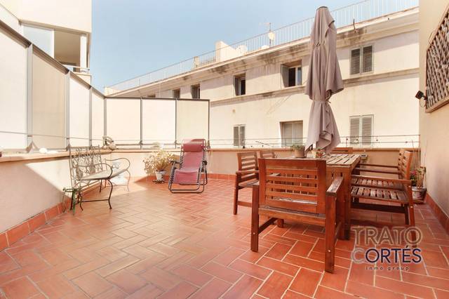 Piso en Venta en Carrer d'En Serra Xic en Sant Pere, Sta. Caterina i la Ribera