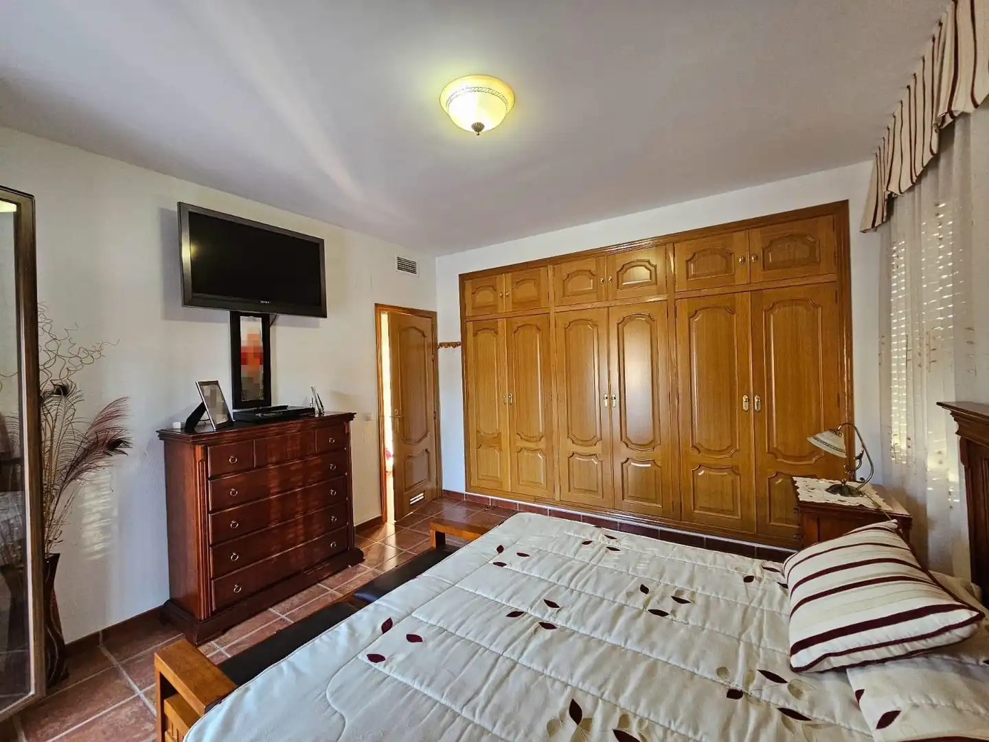 Dormitori de Casa o xalet en venda en Córdoba amb Aire condicionat, Calefacció i Jardí privat