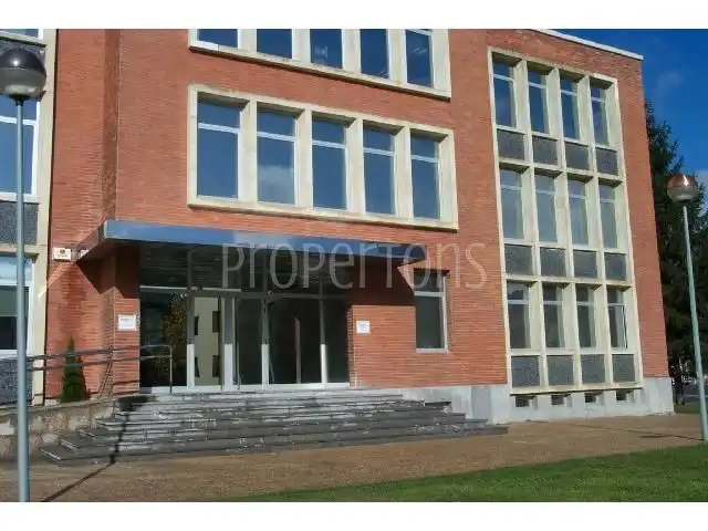 Exterior view of Office for rent in Laudio / Llodio
