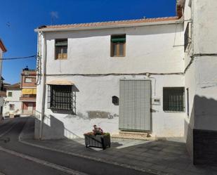 Vista exterior de Casa adosada en venda en Alhendín amb Jardí privat i Terrassa