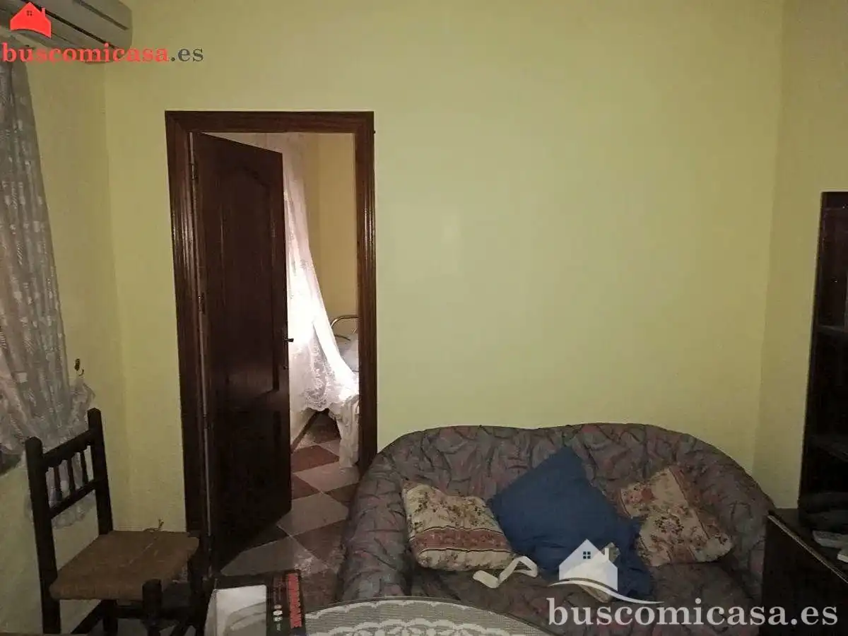 Habitación de Casa adosada en venta en Linares con Aire acondicionado, Jardín privado y Terraza