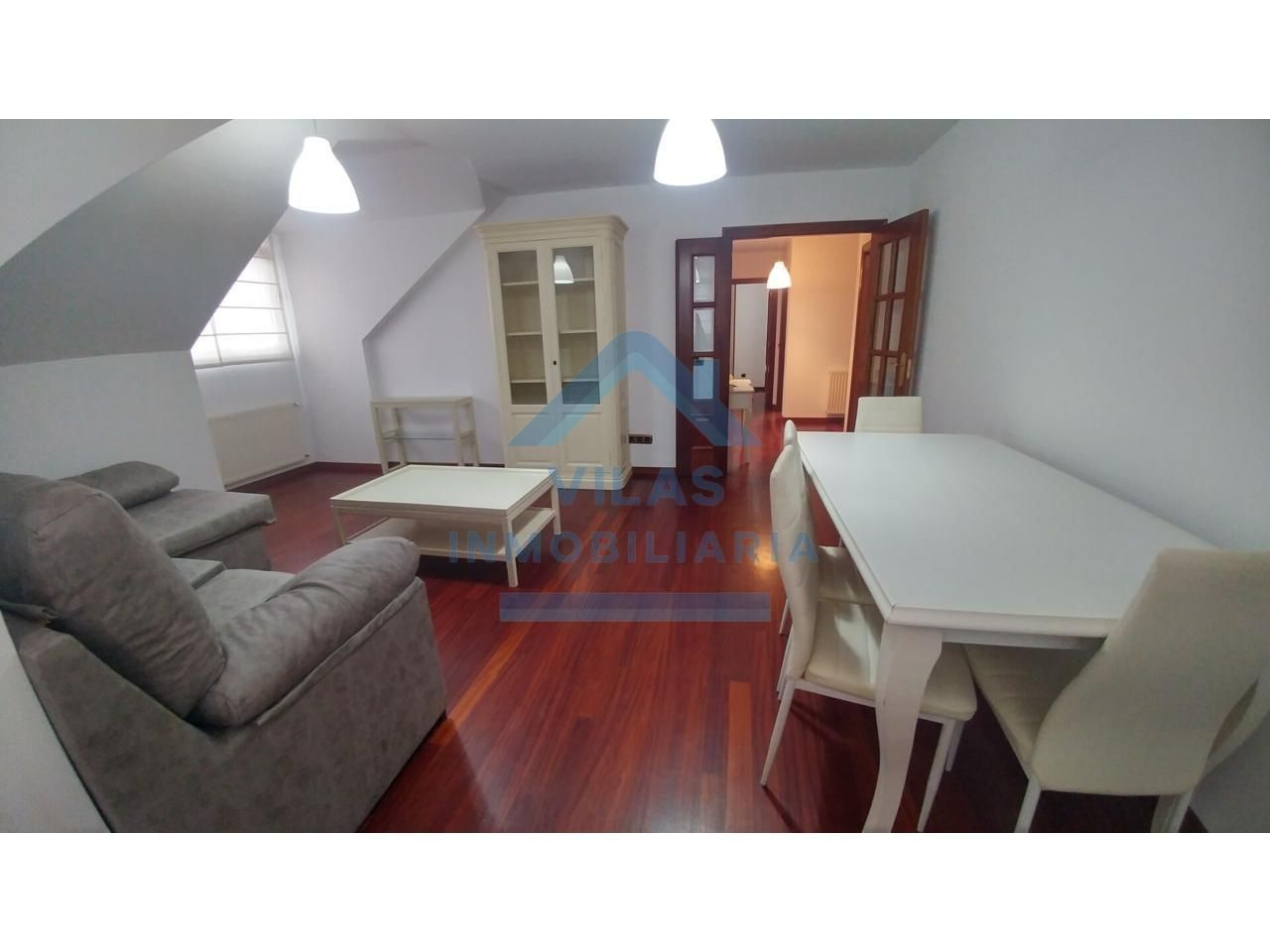 Living room of Attic to rent in Ames  with Heating, Parquet flooring and Furnished