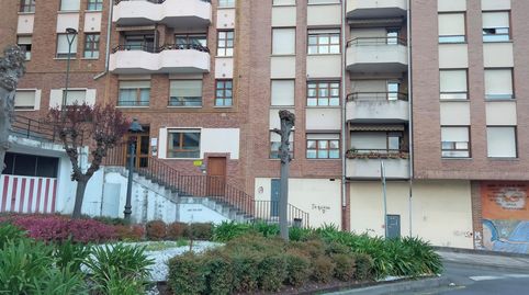 VENTA DE LOCAL EN EL CENTRO DE BERRIZ, JUNTO A LA ESTACIÓN DEL FERROCARRIL