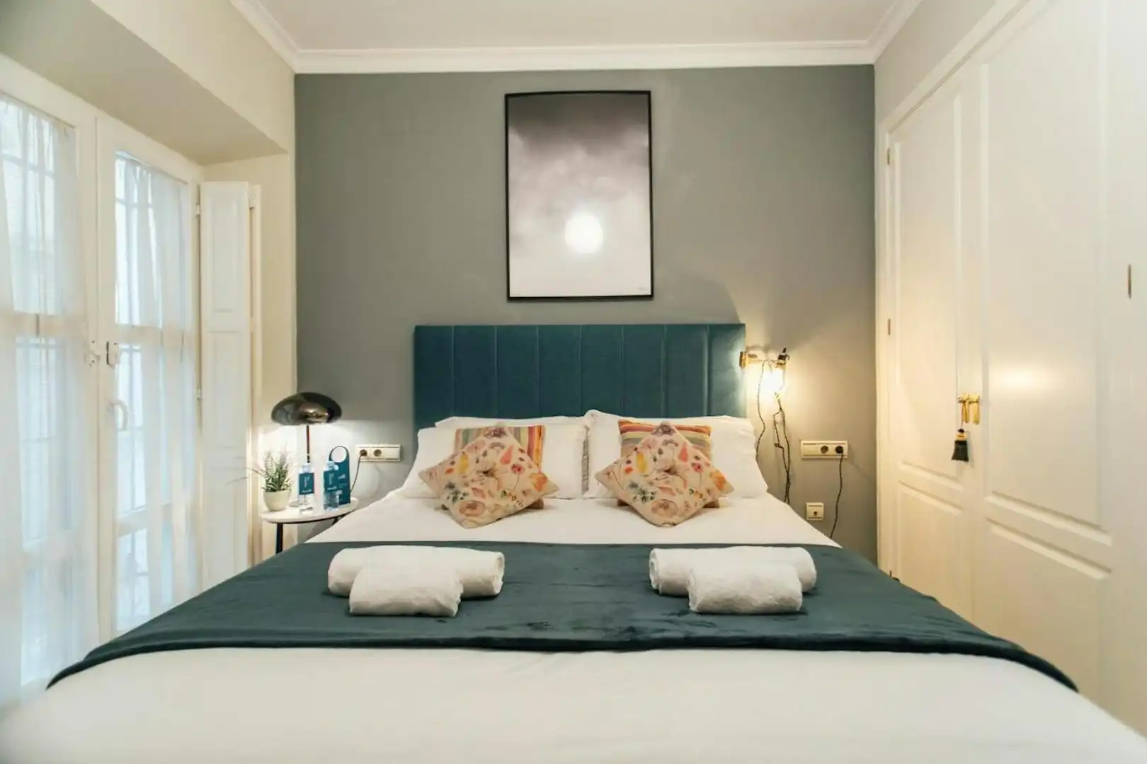 Bedroom of Flat for rent in Sevilla  with Air Conditioner, Heating and Washing machine