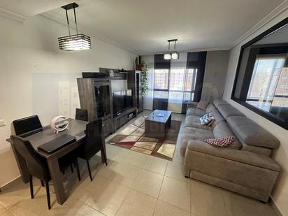 Living room of Apartment for sale in  Logroño