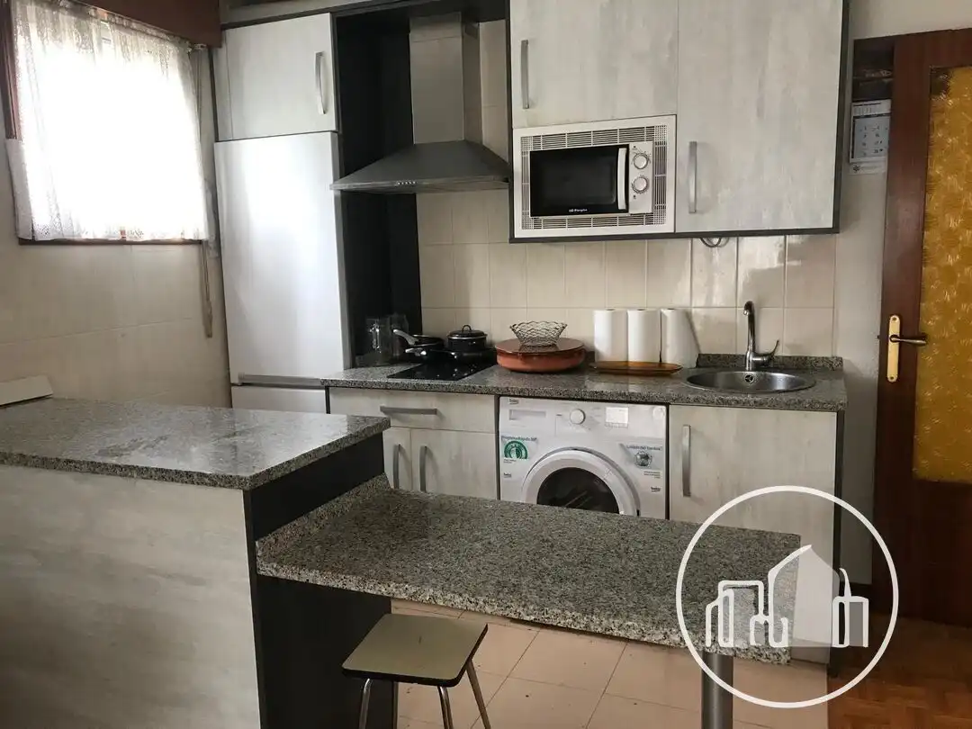 Cocina de Piso en venta en Medina de Pomar con Amueblado y Balcón