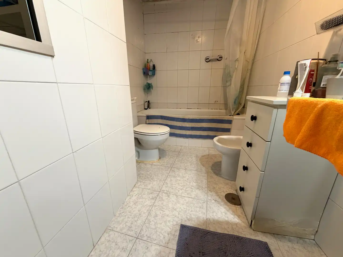 Badezimmer von Wohnung zum Verkauf in Álora mit Klimaanlage, Terrasse und Abstellraum