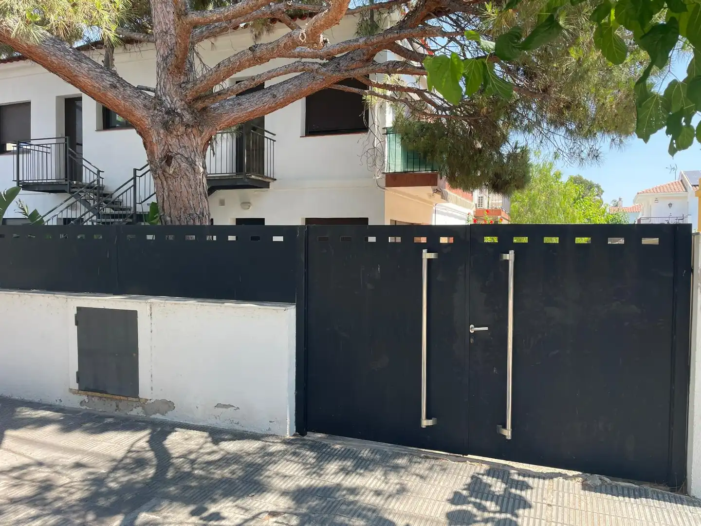 Vista exterior de Planta baja en venta en Altafulla con Aire acondicionado y Terraza