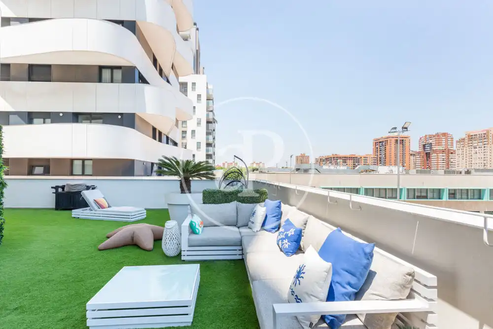 Terrasse von Wohnung zum Verkauf in Valencia mit Klimaanlage, Heizung und Privatgarten