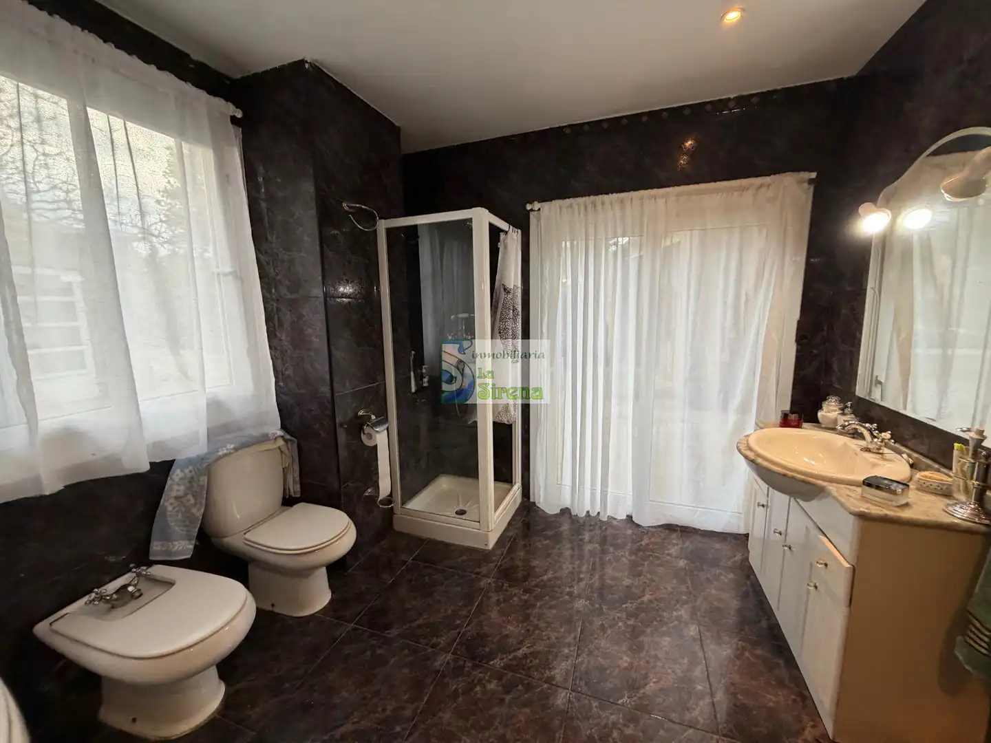 Baño de Casa o chalet en venta en Castro-Urdiales con Calefacción, Jardín privado y Terraza