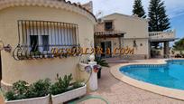 Vista exterior de Casa o xalet en venda en Dénia amb Aire condicionat, Terrassa i Piscina