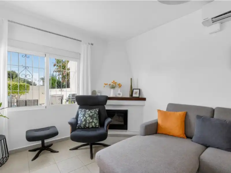 Casa aparellada amb jardí en venda a Nueva Torrevieja - Aguas Nuevas, imagen 11