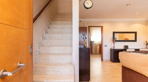 Foto 3 de Casa adosada en venta en Carrer Tierno Galvan, Santa Perpètua de Mogoda, Barcelona