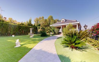 Jardí de Casa o xalet en venda en Torrent amb Aire condicionat, Terrassa i Piscina