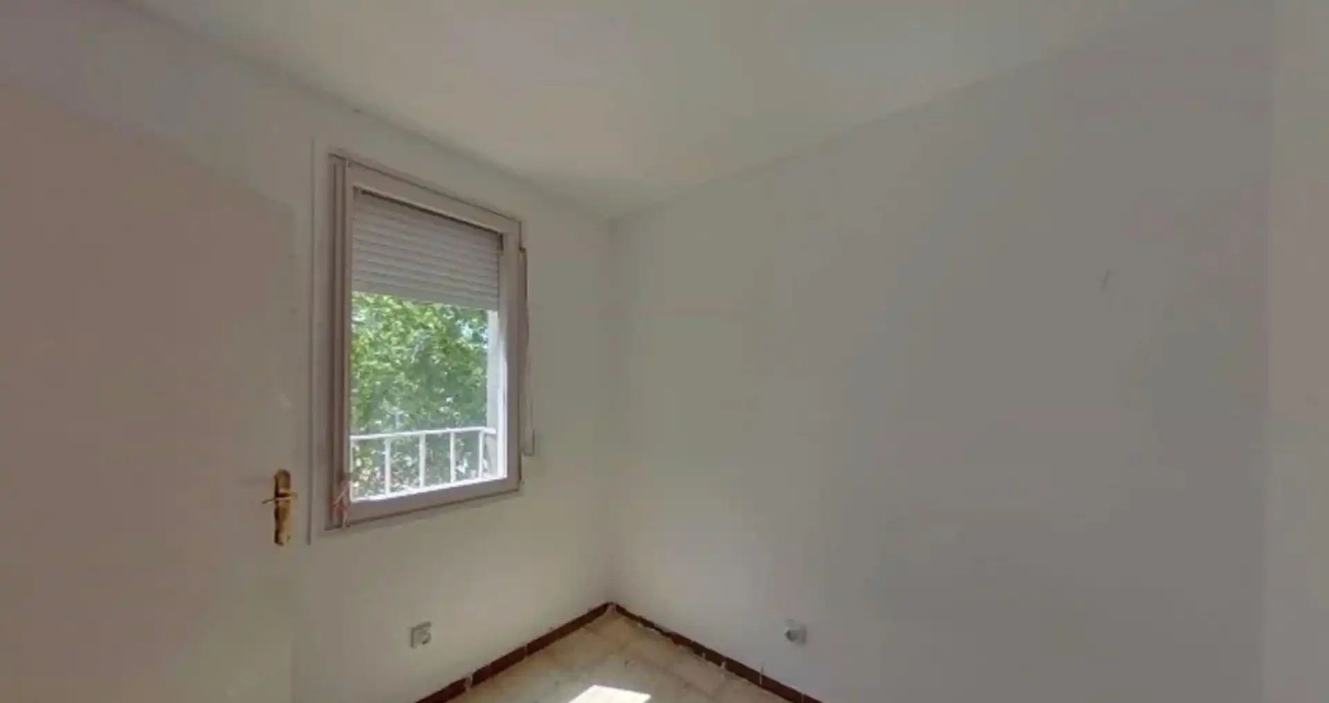 Bedroom of Flat for sale in Badalona